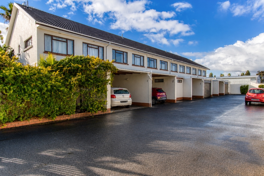3 Bedroom Property for Sale in Audas Estate Western Cape